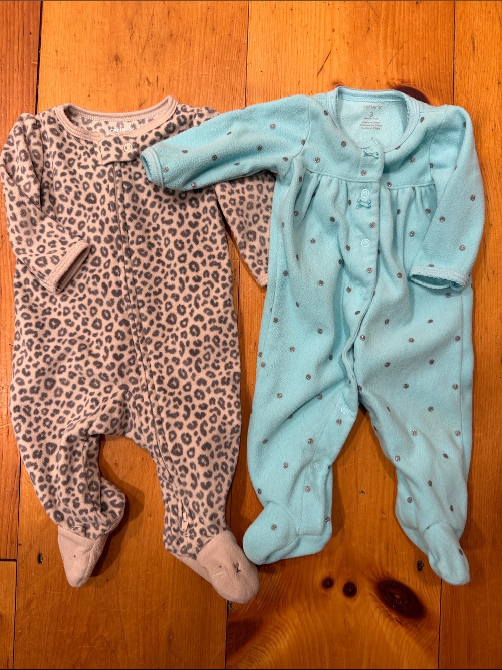 2 PC Bundle Carter’s GUC Zip Up Sleepers Footie Jammies Leopard print 3 mths